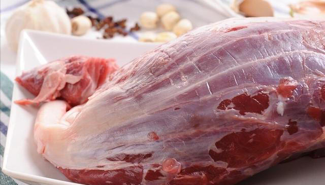 酱牛肉，不能直接下锅，做好“2泡1腌”三步骤，酱香浓郁很入味