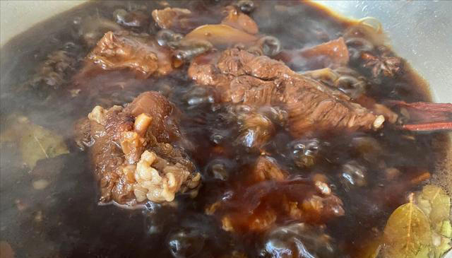 酱牛肉，不能直接下锅，做好“2泡1腌”三步骤，酱香浓郁很入味