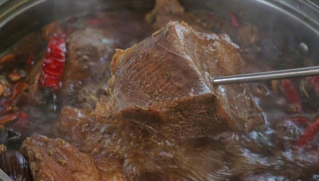 酱牛肉，不能直接下锅，做好“2泡1腌”三步骤，酱香浓郁很入味