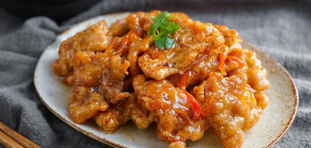 里脊肉这样做太好吃了，色泽金黄，外酥里嫩，酸甜适口，嘎嘎香