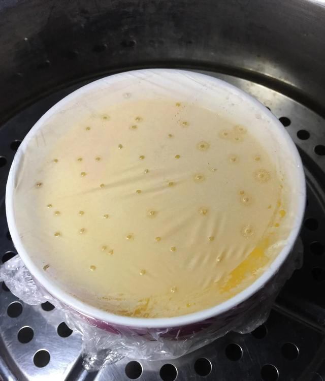 蒸鸡蛋羹：直接加水蒸是大忌，牢记“5忌3步骤”，蛋羹嫩滑无蜂窝