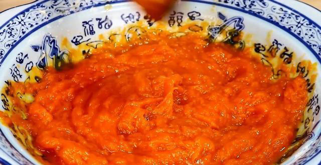 南瓜饼最正确的做法，出锅色泽金黄，外焦里香，大人小孩都爱吃