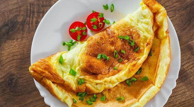 5分钟的简易早餐鸡蛋饼，三种做法，美味又营养