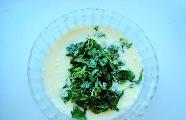 5分钟的简易早餐鸡蛋饼，三种做法，美味又营养