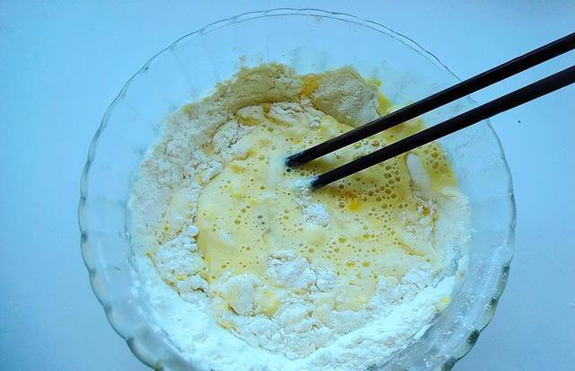 5分钟的简易早餐鸡蛋饼，三种做法，美味又营养