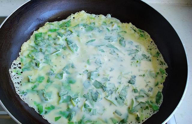 5分钟的简易早餐鸡蛋饼，三种做法，美味又营养