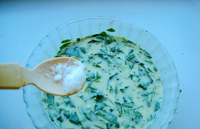 5分钟的简易早餐鸡蛋饼，三种做法，美味又营养