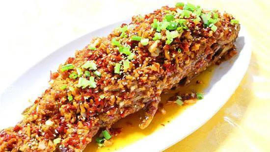 煎鱼怎么做才好吃？多加这3步，不粘锅不破皮，外酥里嫩！