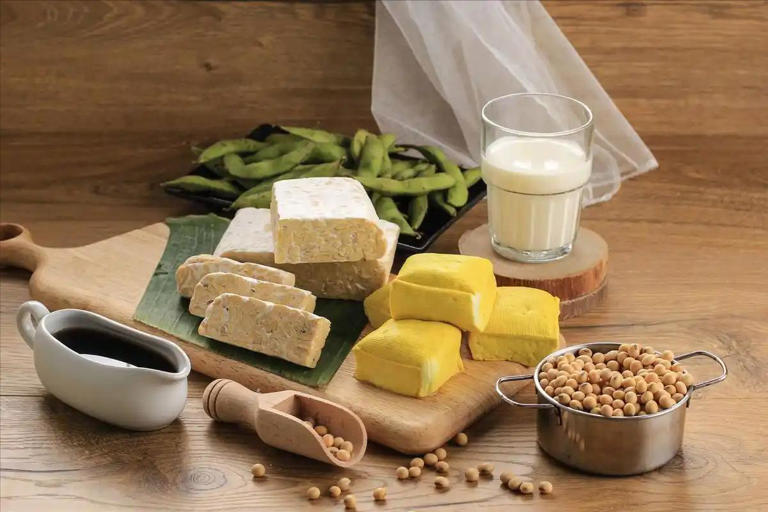 医生强调：患上脂肪肝的人，务必少吃这几种食物，或能预防并发症