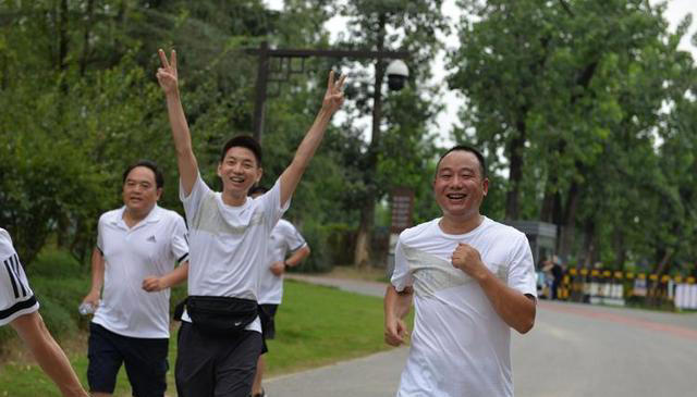 走路和跑步，哪个更健康，对血管更好？