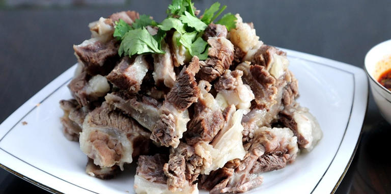 清炖牛肉最好吃的做法,牛肉汤鲜肉嫩,一次炖一锅不够吃