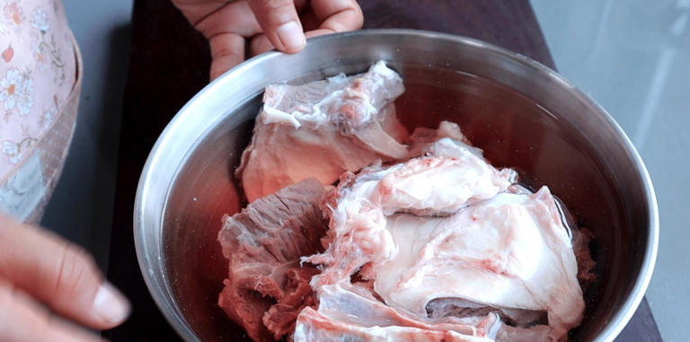 清炖牛肉最好吃的做法，牛肉汤鲜肉嫩，一次炖一锅不够吃