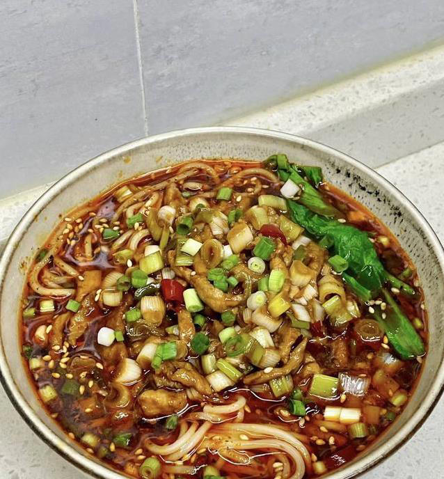 一碗鱼香肉丝面，酸甜里藏回忆，3步做出家的味道？