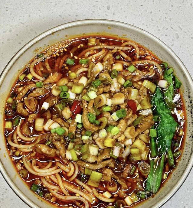 一碗鱼香肉丝面，酸甜里藏回忆，3步做出家的味道？