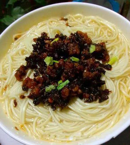 十分钟做碗香喷喷面条，懒人也能吃好，哪款最对胃？