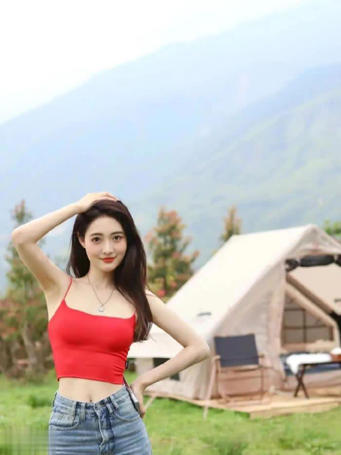 气质女生怎么拍照，7个拍照技巧帮你拍照自然又好看