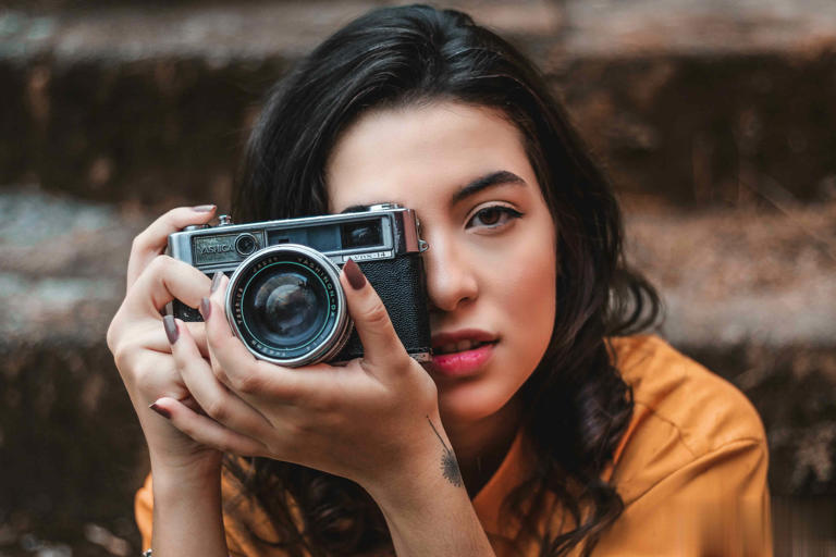 在人像拍摄中，背景应该怎样处理才能达到最佳效果，你知道吗？