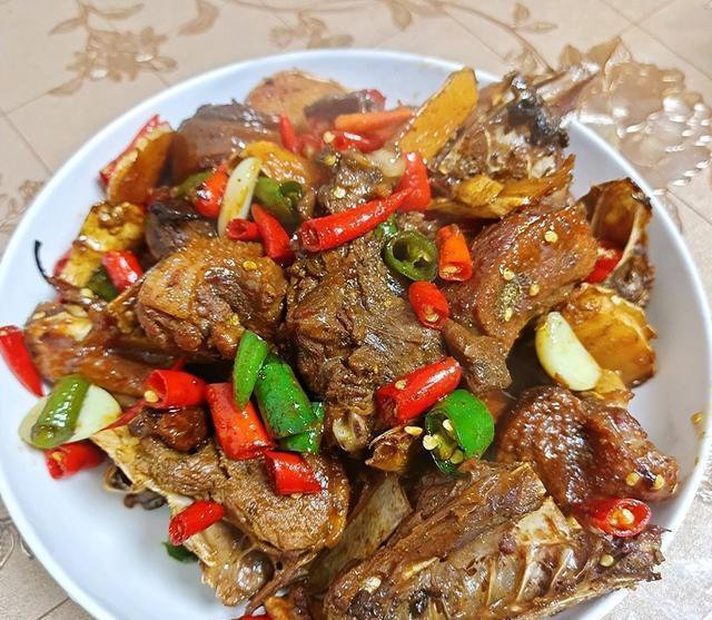 这4道家常菜，做一大锅都不够吃，营养解馋特下饭，做法特别简单