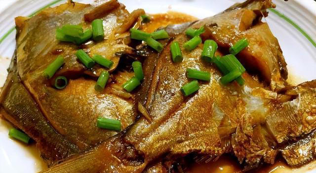 夏天，遇到这4种鱼别手软，比黄鳝和泥鳅还滋补，不懂吃可惜了！