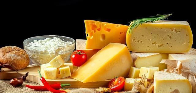 睡觉时突然腿抽筋就是缺钙？NO！还有这3个原因，千万别忽视了！