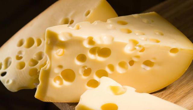 睡觉时突然腿抽筋就是缺钙？NO！还有这3个原因，千万别忽视了！