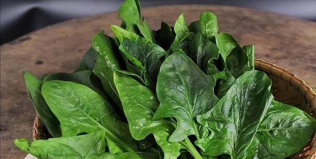 睡觉时突然腿抽筋就是缺钙？NO！还有这3个原因，千万别忽视了！