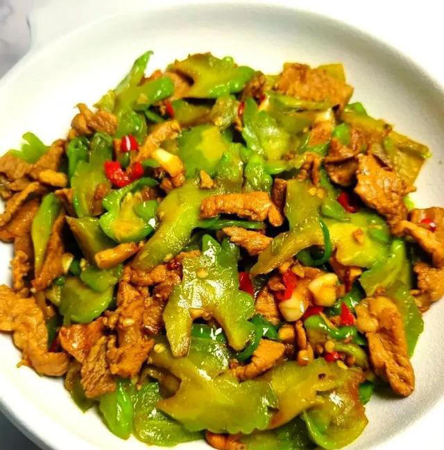 推荐8道家常菜，鲜香可口百吃不厌，每餐都让家人吃得很满足