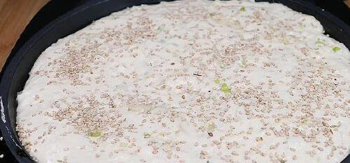 10分钟做出芝麻大饼，懒人早餐不揉面，外酥里软比油条香