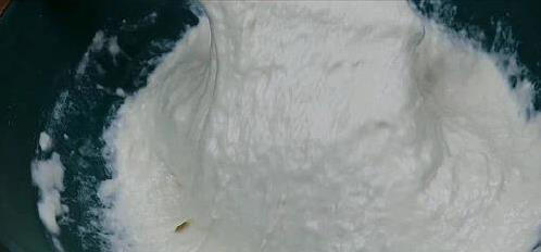 10分钟做出芝麻大饼，懒人早餐不揉面，外酥里软比油条香