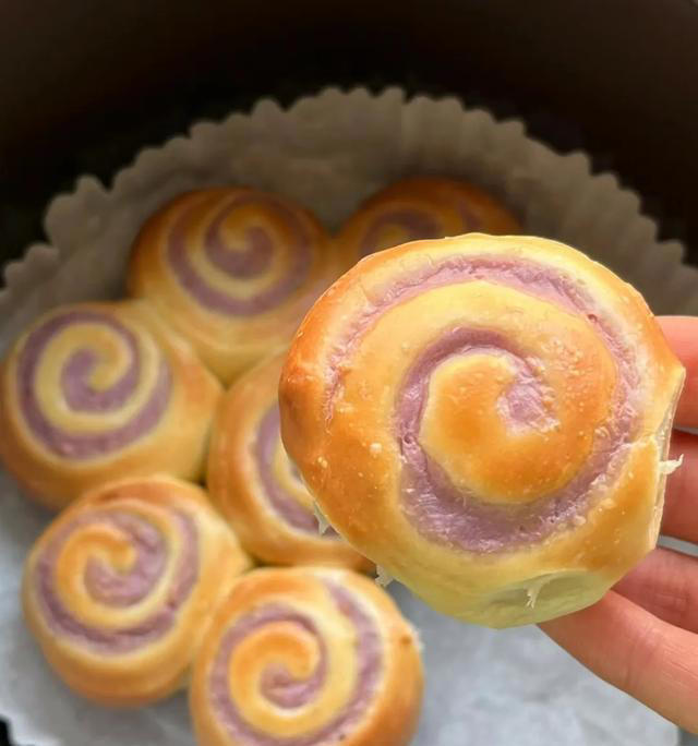 喜欢吃的面包快来看看！有这配方，自己在家就能吃到！