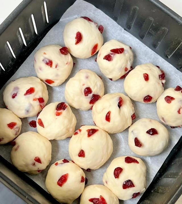 喜欢吃的面包快来看看！有这配方，自己在家就能吃到！