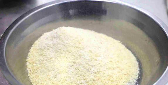 家常粉蒸排骨，40分钟软烂入味，学会这招秒杀饭店味道