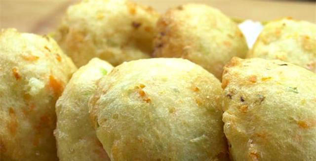 面粉这样做，简单快速，30秒出锅，比油条包子更好吃