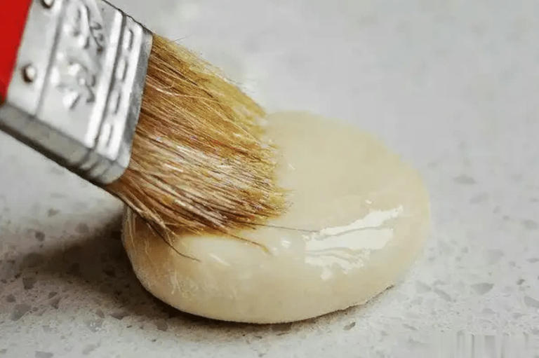 怎么烙饼不硬？多加1料，油饼软嫩多层好吃不发硬