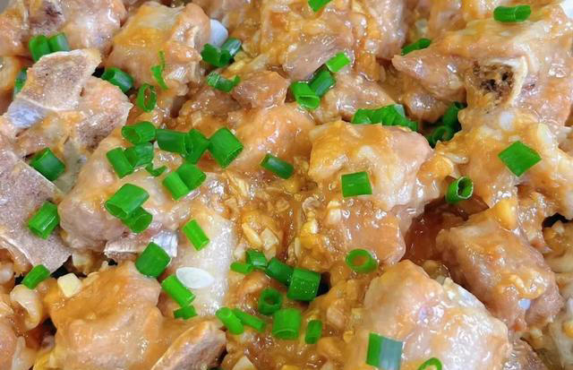 五十岁后，要少吃炒菜，多吃八道营养蒸菜，清淡滋补，美味不热气