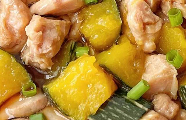 五十岁后，要少吃炒菜，多吃八道营养蒸菜，清淡滋补，美味不热气