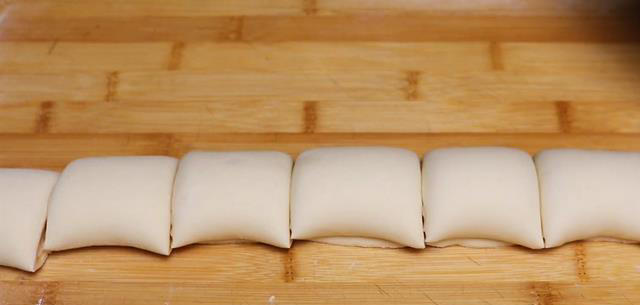 天天吃馅饼，还是这个做法香，不用做油酥，外酥里软，比吃肉还香