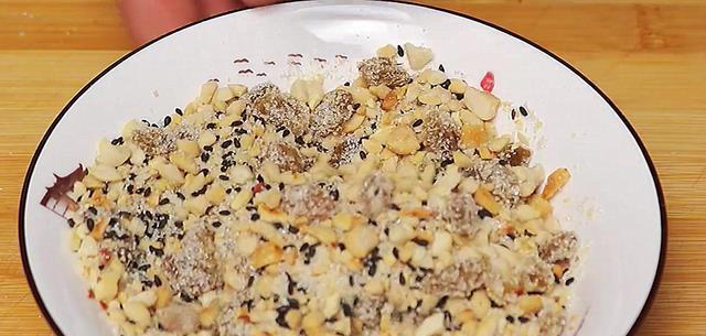 天天吃馅饼，还是这个做法香，不用做油酥，外酥里软，比吃肉还香