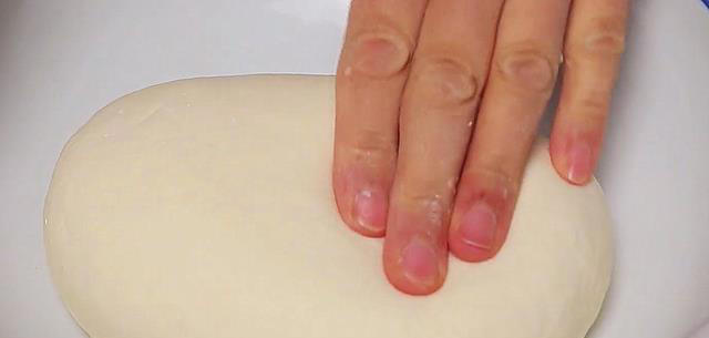 天天吃馅饼，还是这个做法香，不用做油酥，外酥里软，比吃肉还香