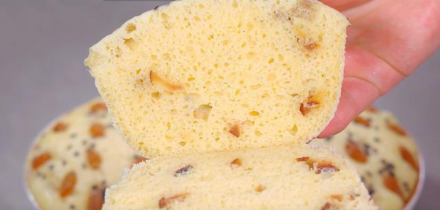 这样的碗蒸糕比蛋糕还香，有鸡蛋面粉就能做，出锅蓬松暄软