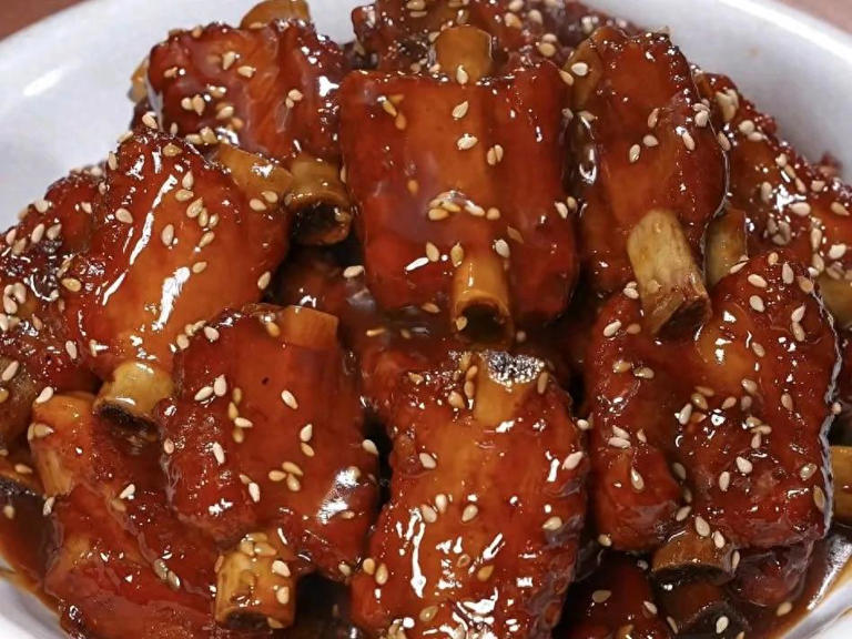 这几道菜好吃是好吃，就是太费米饭了