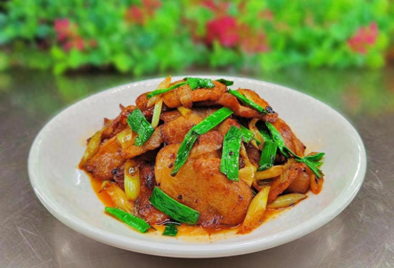 媲美回锅肉！香辣盐煎肉好吃下饭，做法简单易学 