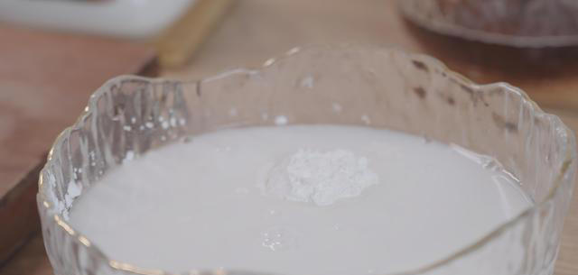 这才是锅包肉简单好吃的做法，味道不比饭店差，真过瘾