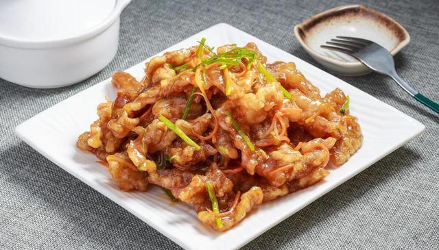 这才是锅包肉简单好吃的做法，味道不比饭店差，真过瘾