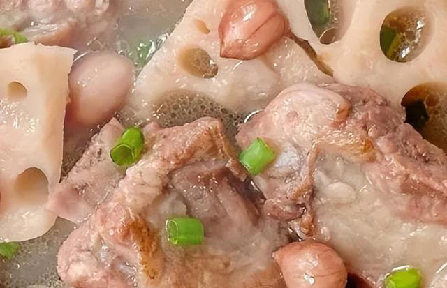 天气转冷脾胃差，可以多吃八道暖胃菜，养好脾胃气血足，温暖过冬