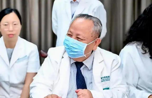 调查发现：活得久的肝病患者，大多在确诊后，改掉了4个恶习