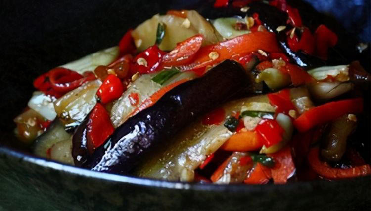 今日分享家常菜做法，简单美味久吃不够，快下厨！