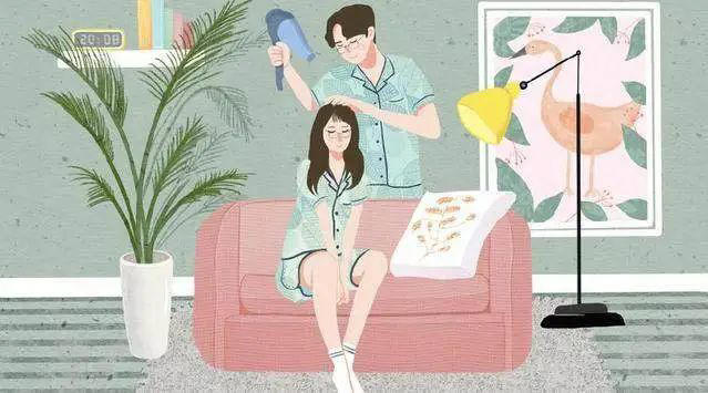 一个不爱你的人，总是怪你要求的太多。而一个真正爱你的人，他会生怕给你的不够多，总是会把最好的都留给你。女人在享受爱情的同时，也要保持理智，不要被某些表面的东西所迷惑。越是表面华丽的东西，背后往往都是陷阱，所以哪些男人对你是真心，哪些是假意，