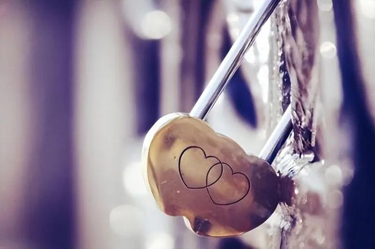 一个人，能够在这3件事上保持低调，说明相当厉害