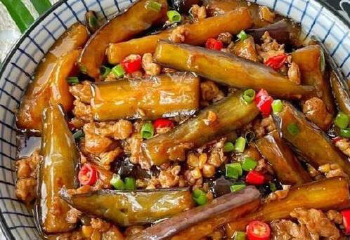 家里来客不用愁，8道家常菜上桌，邻居都夸手艺好